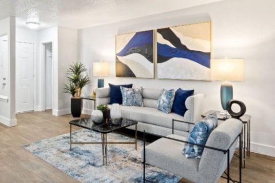 Building Photo - Monarch West