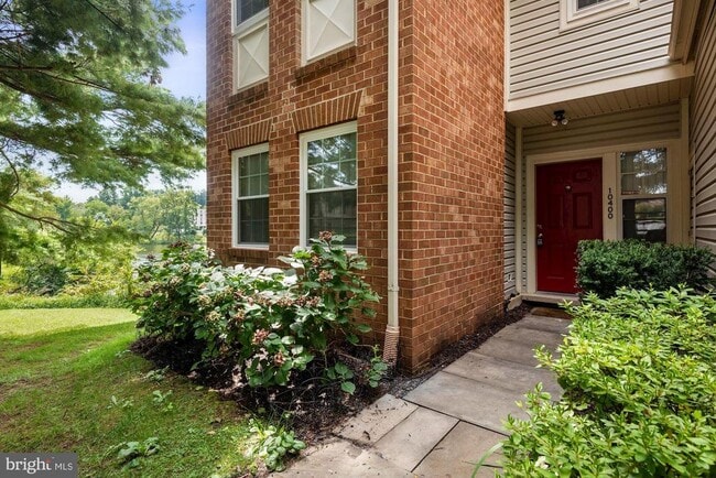 Photo - 10400 Parthenon Ct Townhome