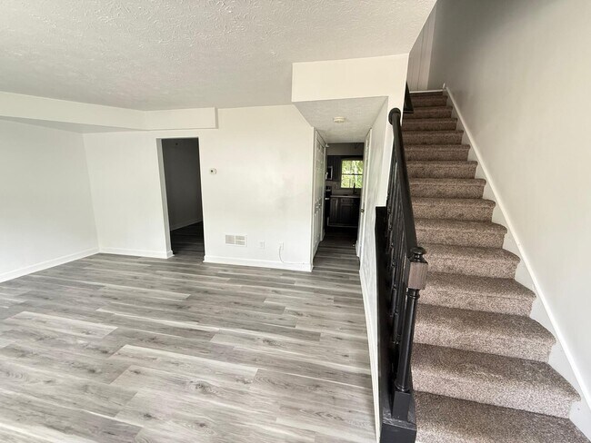 Photo - 845 Burns Walk Ct NW