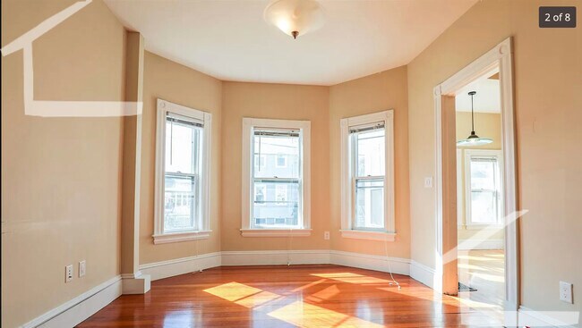 Photo - 34 Antwerp St Unit 1