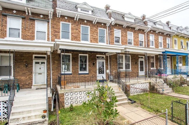 Photo - 3 br, 3 bath Townhome - 702 Ingraham St NW