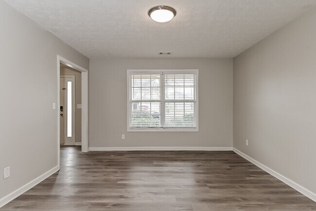 1137 Bowlin Dr