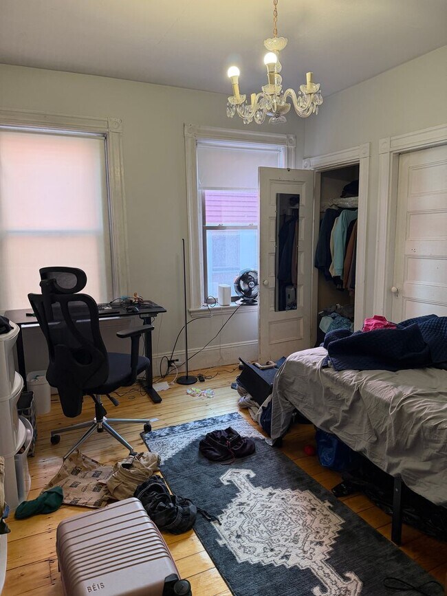 Photo - Charming 4 Bedroom-No Broker Fee