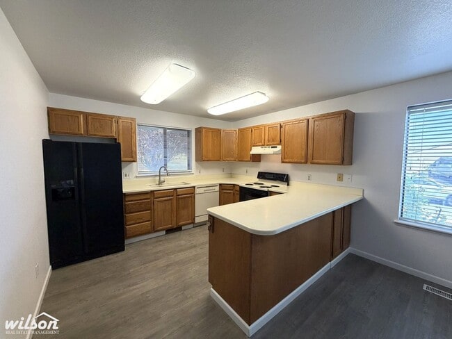 Photo - 5606 Mt Clemens Way