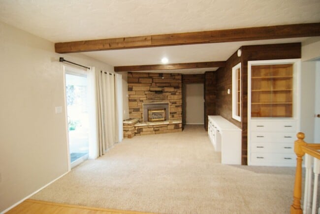 Photo - Spacious 6 Bed / 3 Bath Home in Rigby!