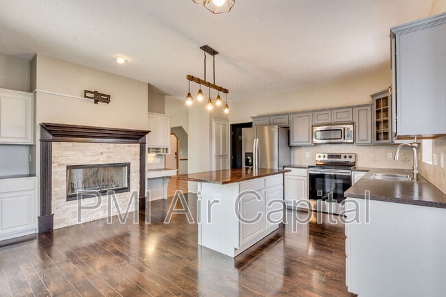 Photo - 2431 E Eastridge St