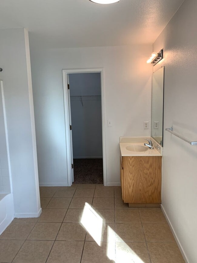 Photo - Beautiful 4 Bedroom 3 bath home in Merced!