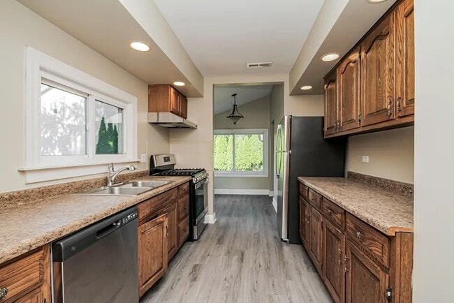 Photo - 401 N Richmond Ave