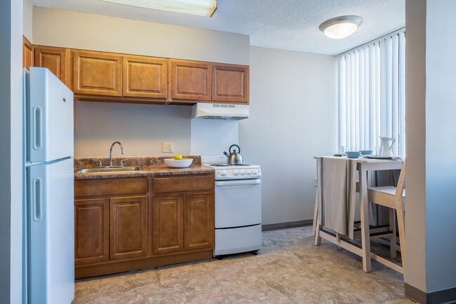 Photo - City View Towers - 62+ Senior Apartments