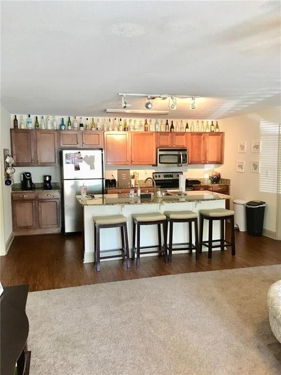 Photo - 203 Kelly Rd Unidad 812