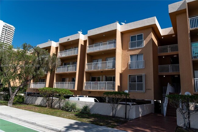 Photo - 17051 NE 35th Ave Unit 201