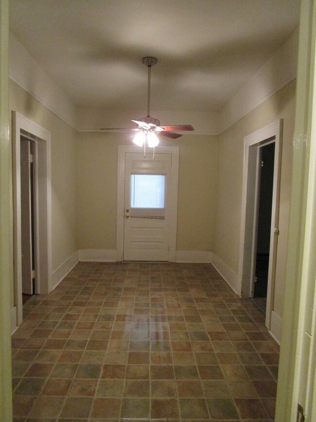 Photo - 2 Bedroom House on Boulevard