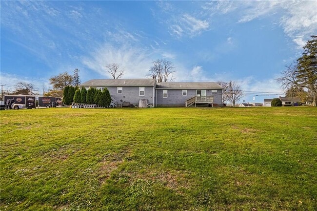 Photo - 357-357 Bristol Ferry Rd Unit 1