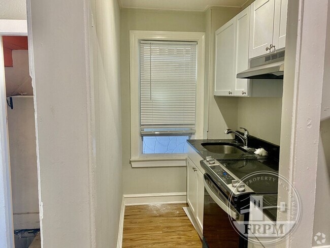 Building Photo - 270 4th St Unit LEVEL 1  1 Rental
