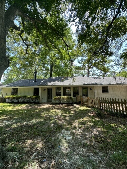 Rear View - 212 Scotchpine Dr