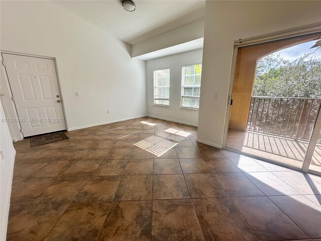 Photo - 4190 San Marino Blvd Unidad 303