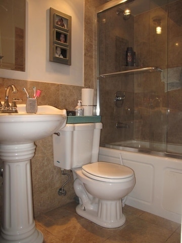 updated bathroom - 820 Austin N Blvd Unit 2NW