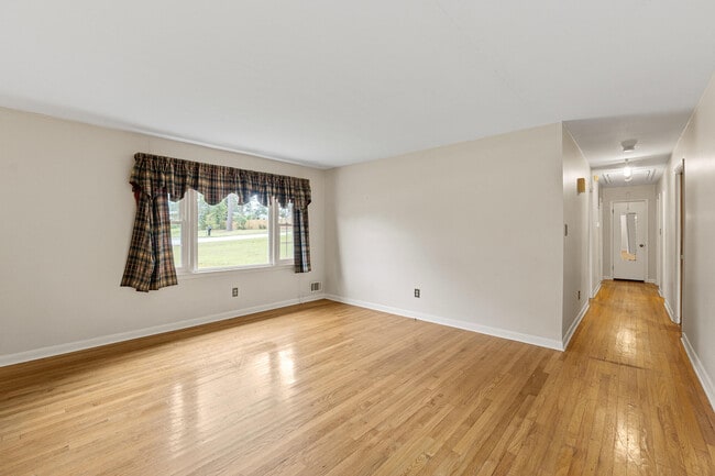 Photo - 1001 Beverly Heights Dr