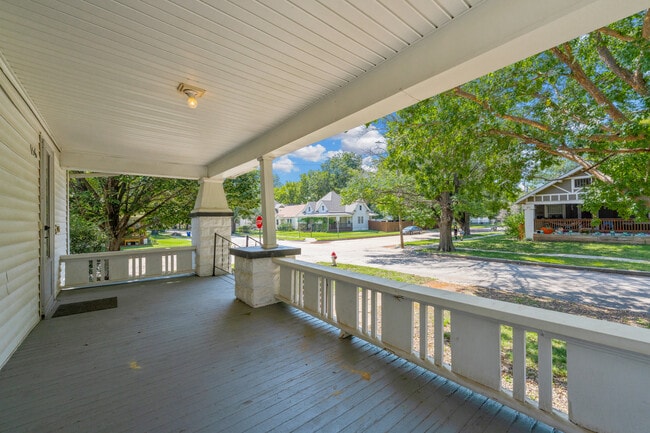 Photo - 156 S Estelle St