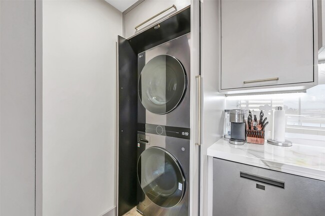 Photo - 1111 Caroline St Unit 2903