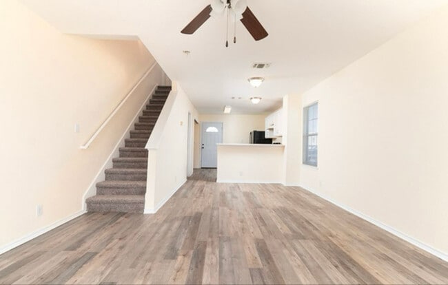 Photo - 3 Bratton Dr