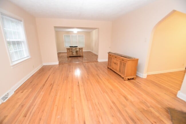 Photo - 17967 Edgewood Walk