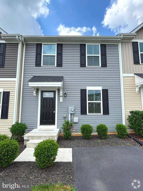 Building Photo - 57 Sebago Pl Rental