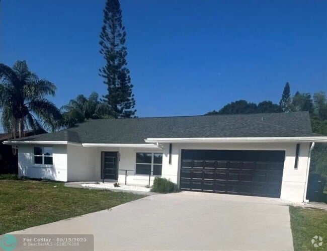 Building Photo - 2928 SE Bella Rd Rental