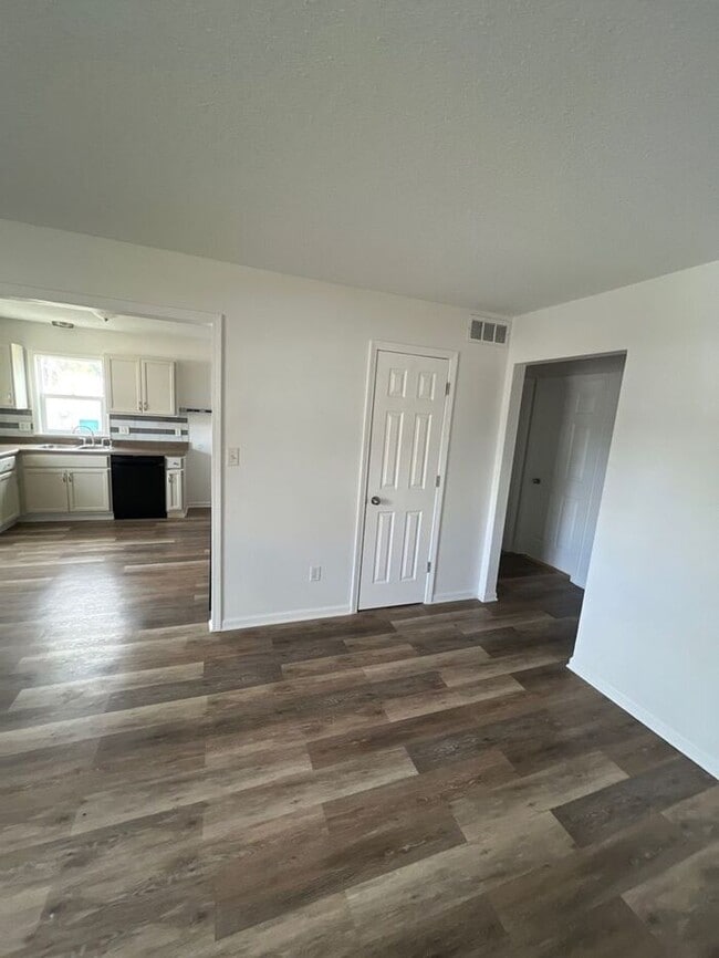 Photo - 904 Randolph St