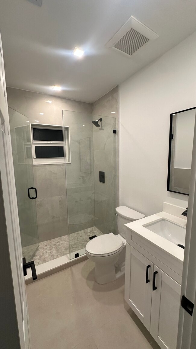 Photo - 922 NW 4th Ave