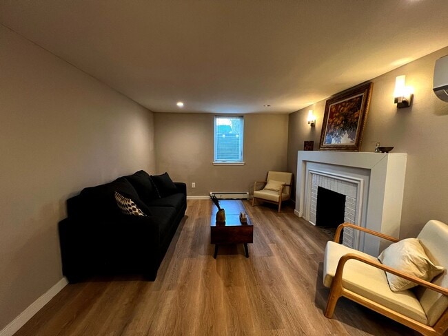 Photo - 980 Fenton St