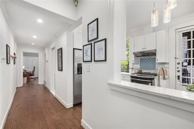 Photo - 124 Lafayette Dr NE Unit 4