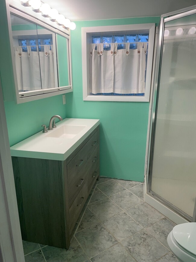 New Bathroom - 1821 W Fletcher St Apartments Unit #G