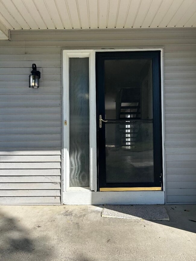 Photo - 3304-3306-3306 Kilwinning Pl