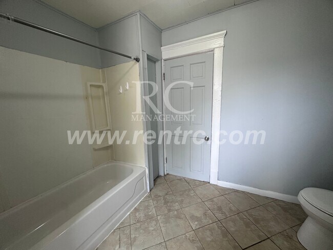 1135 Jackson-