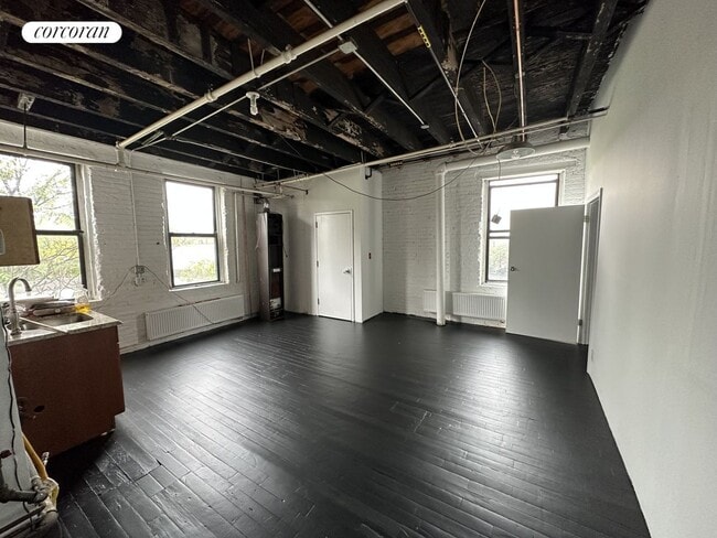 Photo - 125 Green St