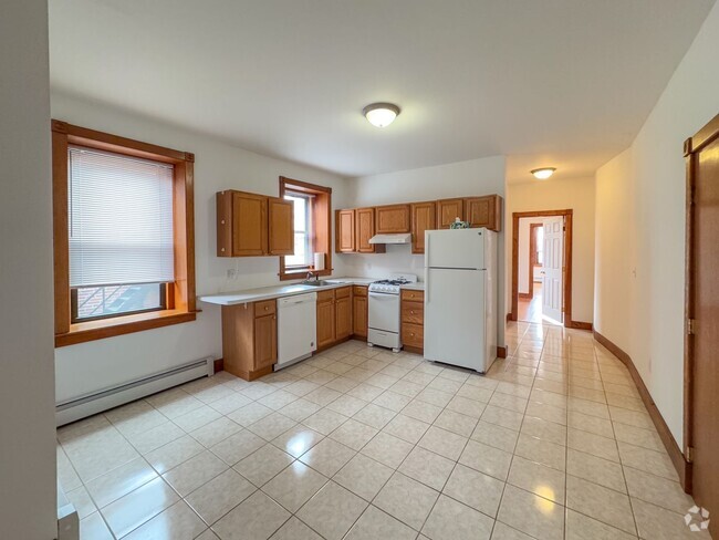 Building Photo - 527 Chapel St Unit B2 Rental