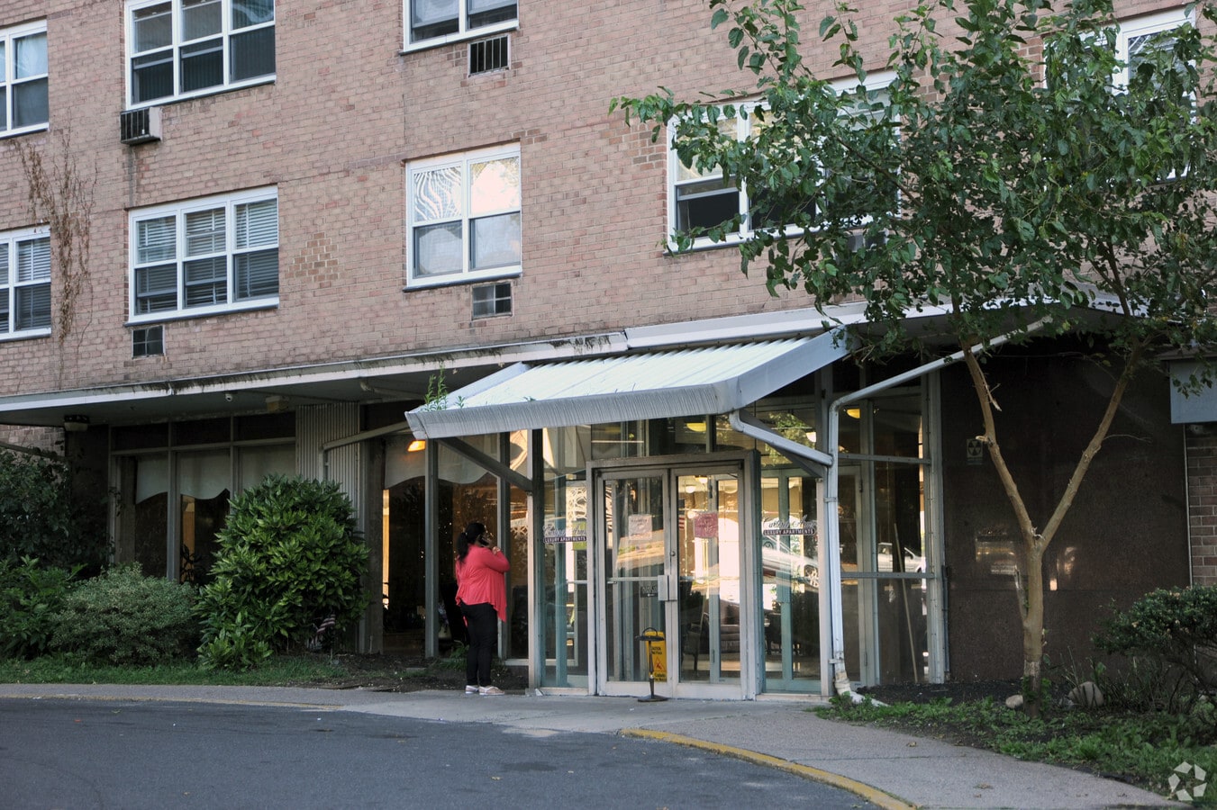 Carteret Arms Apartment - Carteret Arms Apartment