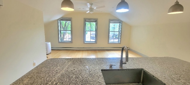 Photo - 115 W Market St Unit 201