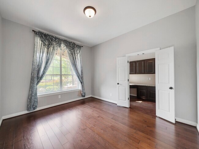 Photo - 5430 Tyler Park Ln