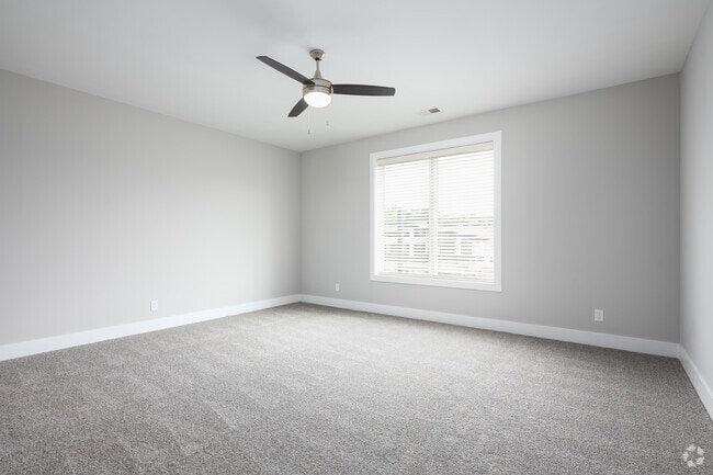 3BR, 2BA - 1,638SF - Primary Bedroom
