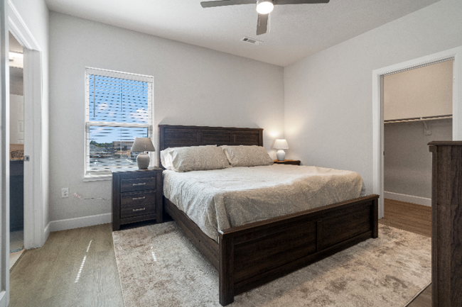Photo - 1405 SW Bright Rd Apartment Unit 308