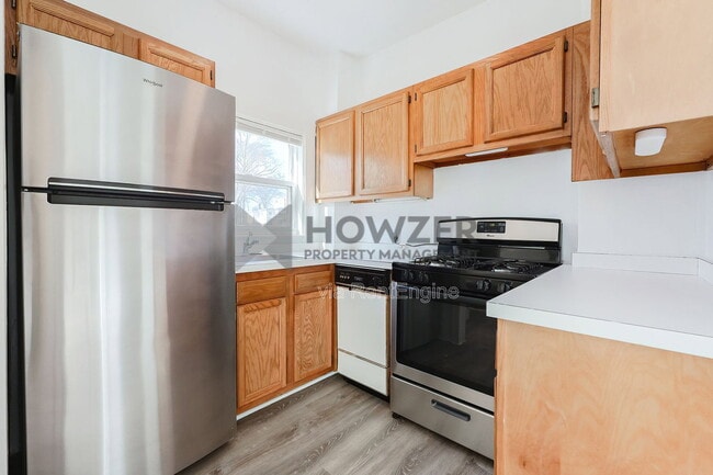 Building Photo - 128 Arnold St Unit 1