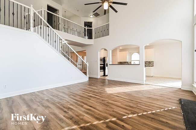 Photo - 8606 Granville Dr