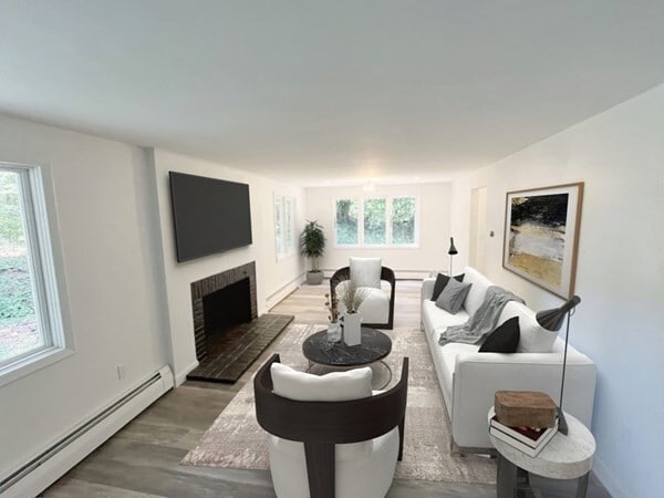 Photo - 20 Algonquin Rd