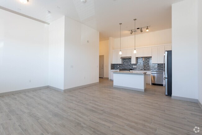 1BR, 1BA - Brooklyn - Solaire at Montecillo