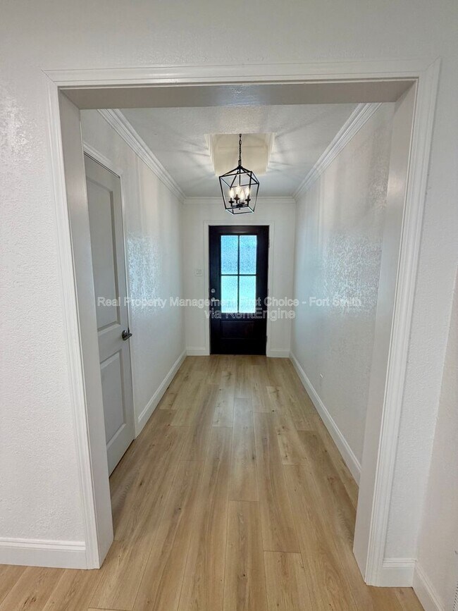 Photo - 10107 Old Mill Rd