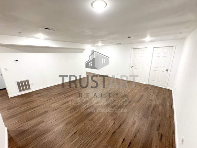 Photo - 2317 N 15th St Unit 4