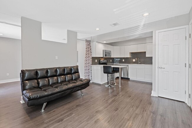 Photo - 935 La Posada Dr Unidad 254