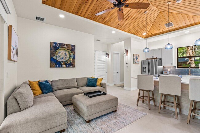 Photo - 12466 Quercus Ln